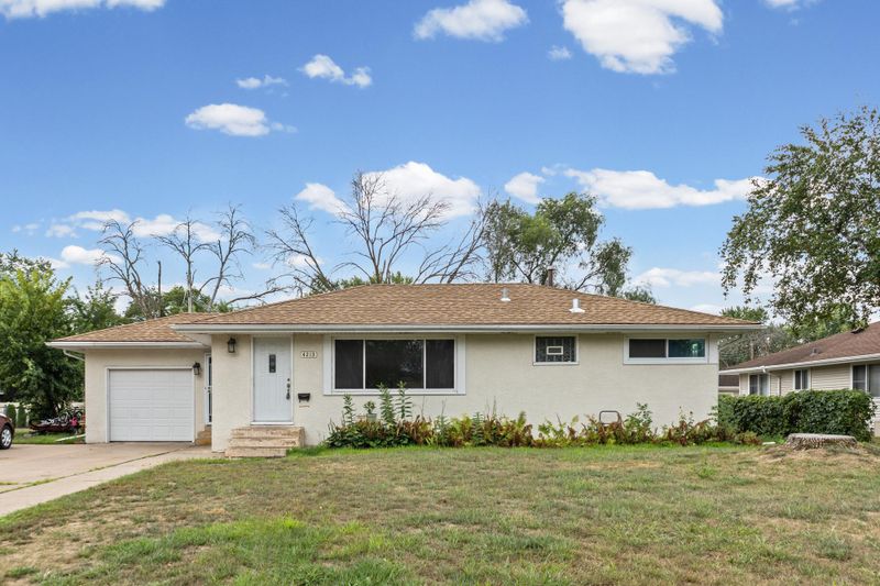 4213 62nd Ave N, Brooklyn Center, MN 55429