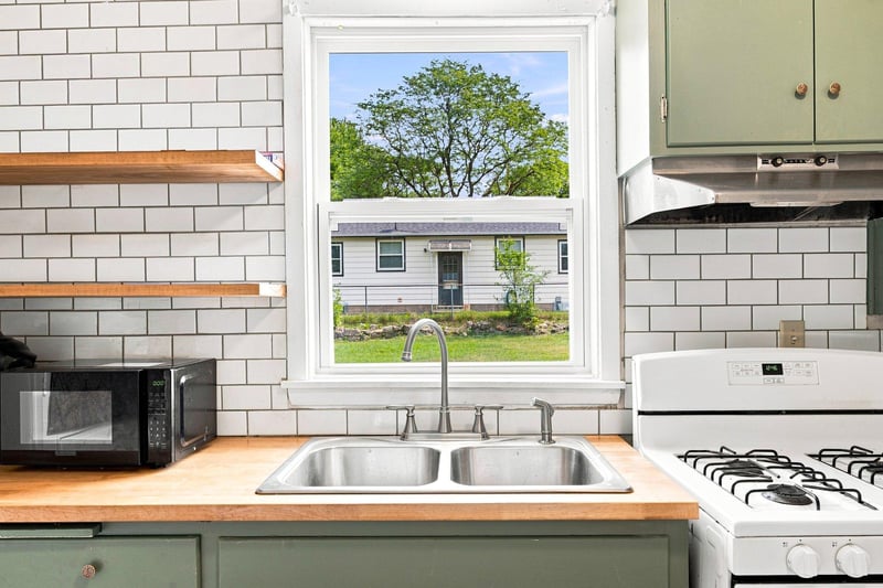 1651 Maryland Ave E, Saint Paul, MN 55106