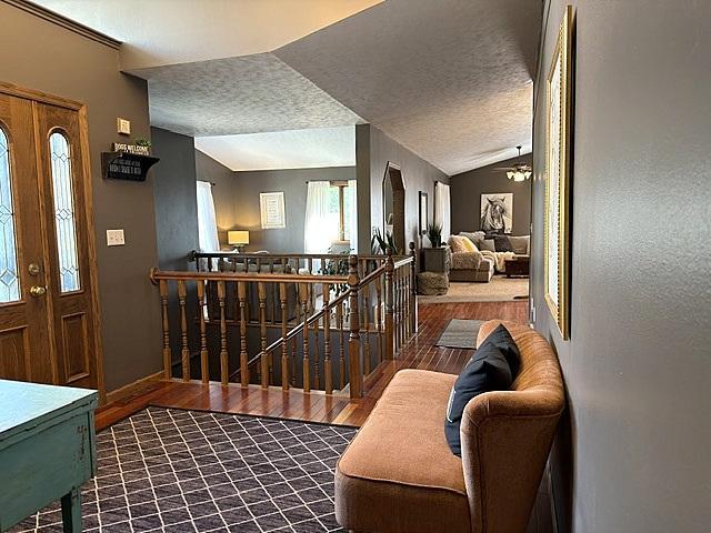 710 20th St, Windom, MN 56101