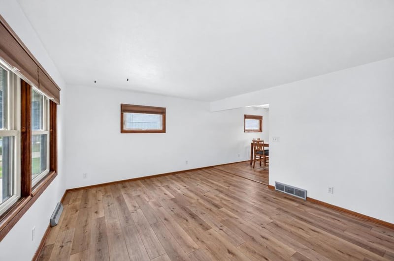 803 4th Ave SE, Stewartville, MN 55976