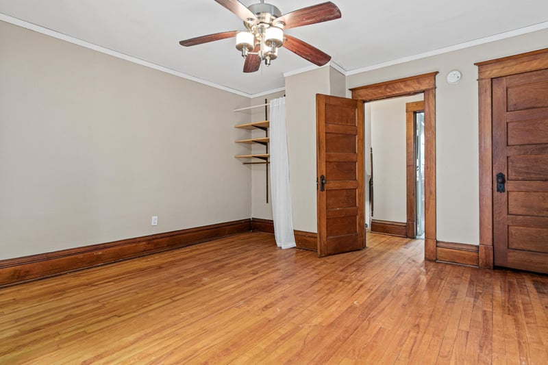 1070 Minnehaha Ave E, Saint Paul, MN 55106