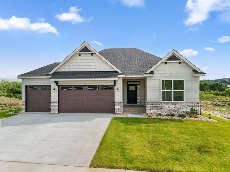 1256 Hadley Hills Dr NE, Rochester, MN 55906