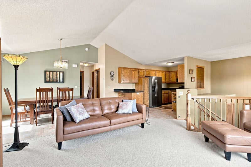 12555 Hillside Ln SE, Becker, MN 55308
