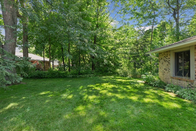 15035 20th Ave N, Plymouth, MN 55447