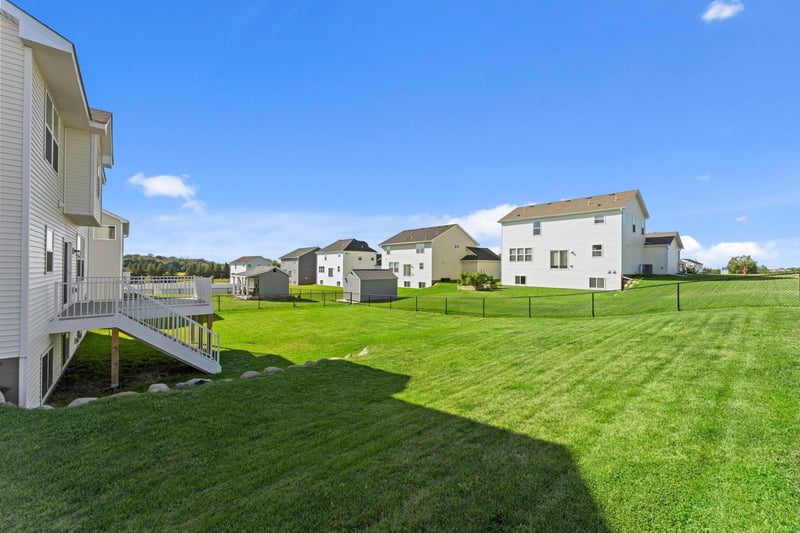 554 Heartland Dr, Delano, MN 55328