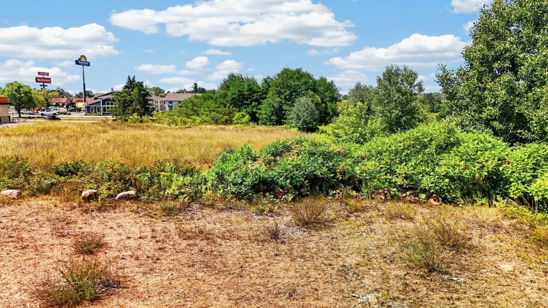 101 Morris Ave, Hinckley, MN 55037