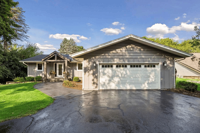 6940 Moccasin Valley Rd, Edina, MN 55439