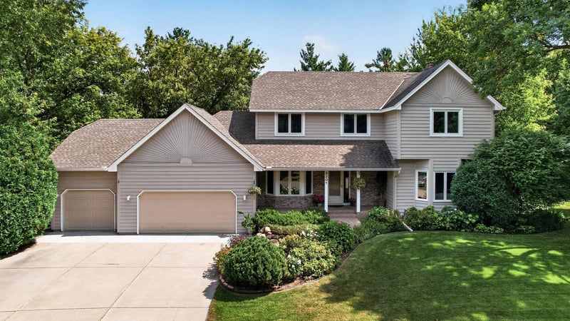 2201 Pine Island Rd, Minnetonka, MN 55305