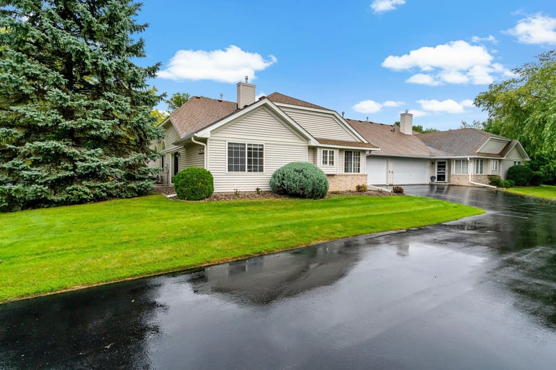 1866 N Ruby Ct, Eagan, MN 55122