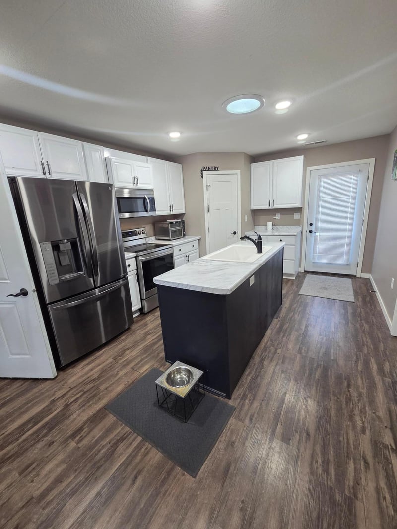 1943 Brownell St, Saint Charles, MN 55972