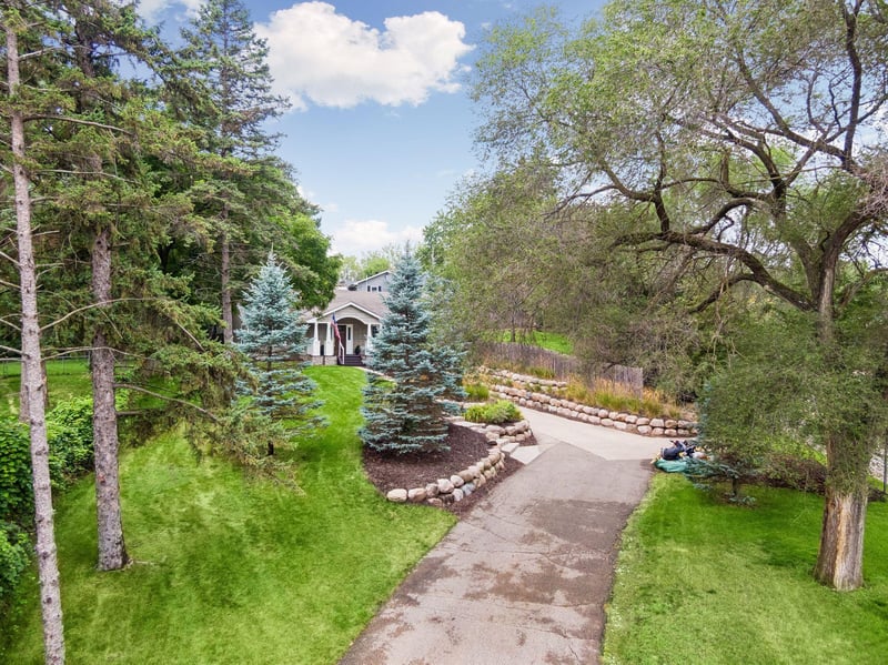 5112 Willow Ln, Minnetonka, MN 55345