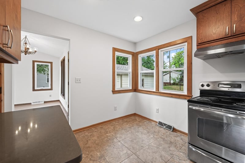 7936 Greenfield Ave, Mounds View, MN 55112