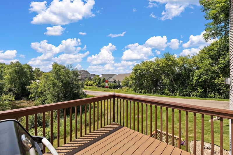 497 Pleasant Ln, Chaska, MN 55318
