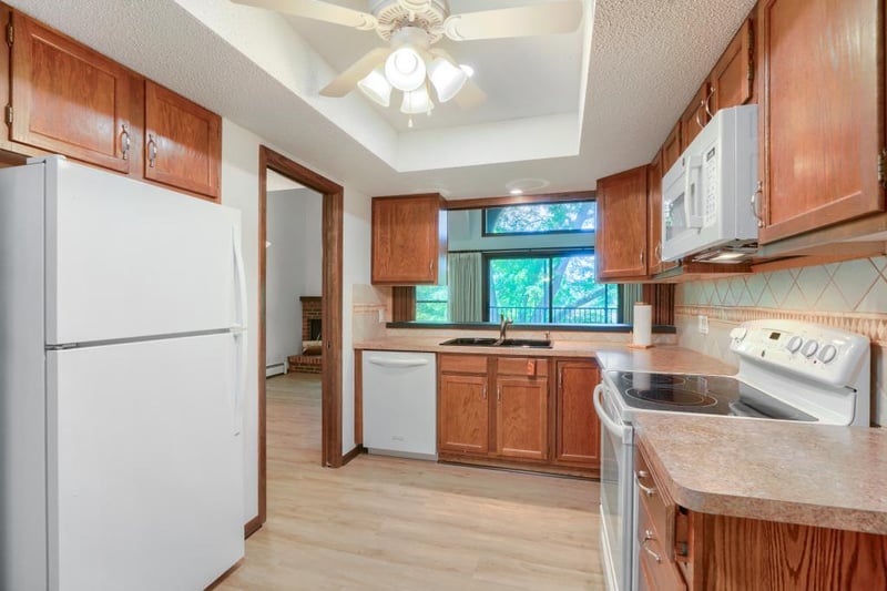 9600 Portland Ave S #317, Bloomington, MN 55420