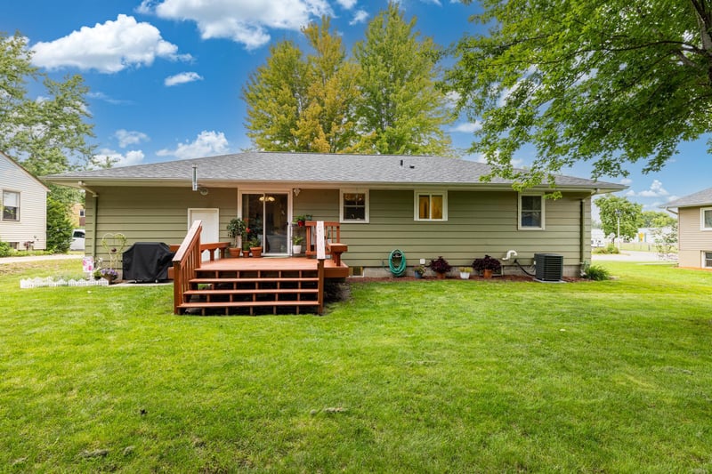 470 Union St, Saint Peter, MN 56082