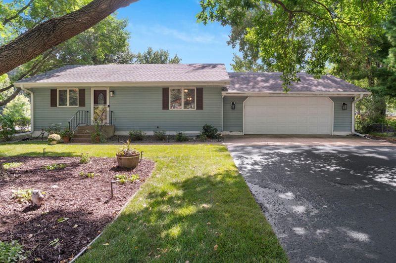 1770 Ridgewood Ave, White Bear Twp, MN 55110