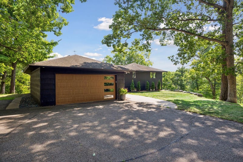 5409 Highland Rd, Minnetonka, MN 55345