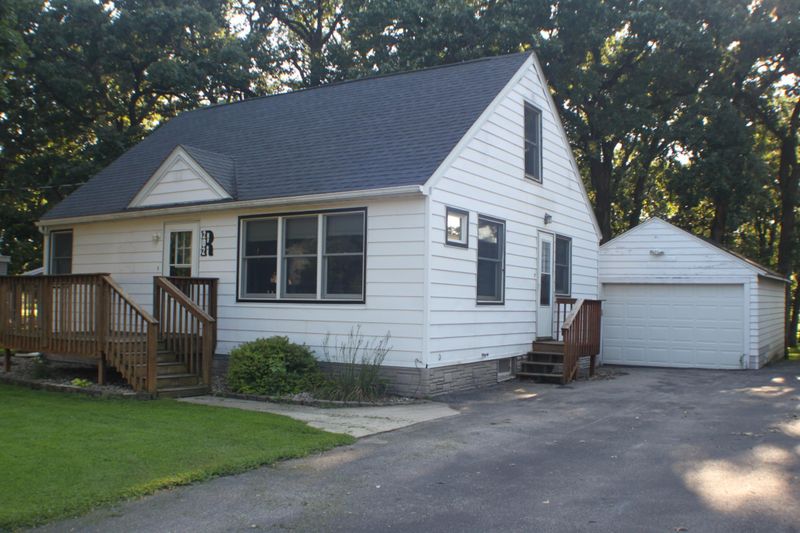 202 4th St NW, Rose Creek, MN 55970