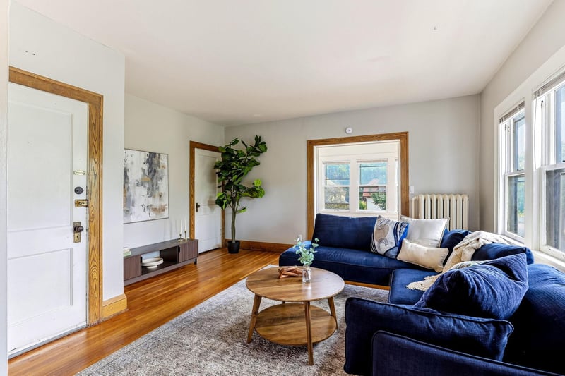 256 Russell Ave S, Minneapolis, MN 55405