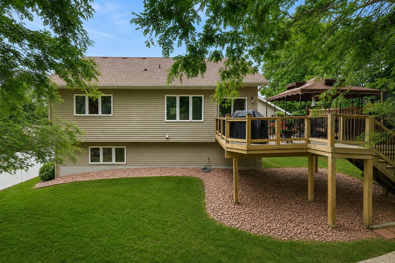 18949 Embry Ave, Farmington, MN 55024