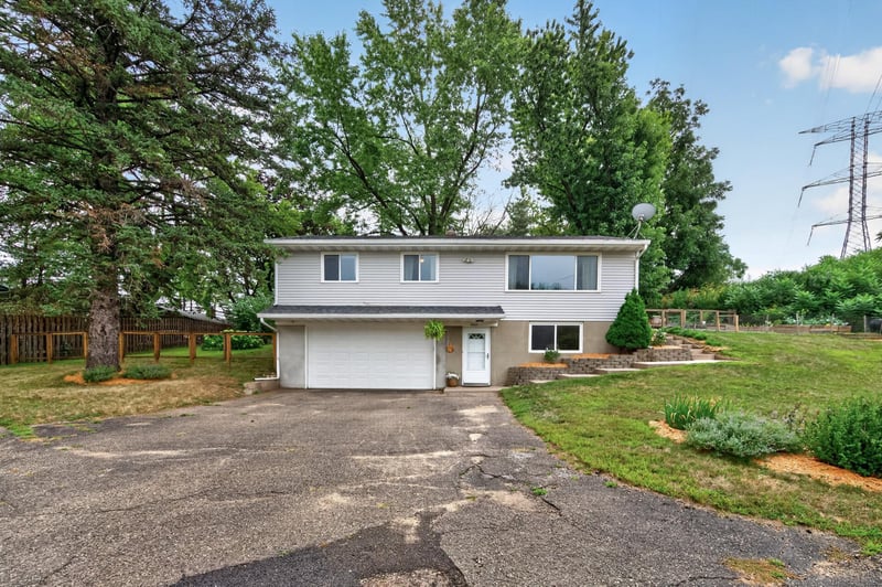 5411 Baker Rd, Minnetonka, MN 55343