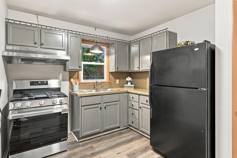6638 Emerson Ave S, Richfield, MN 55423
