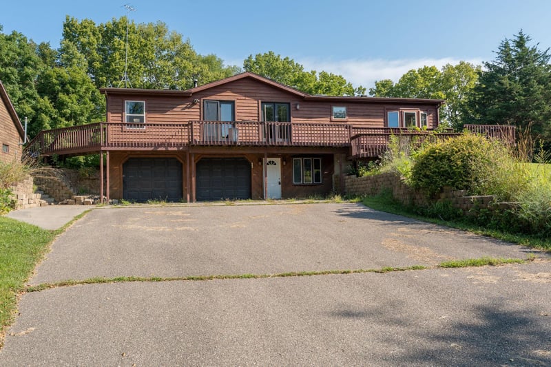 37849 Hillside Dr, Saint Peter, MN 56082