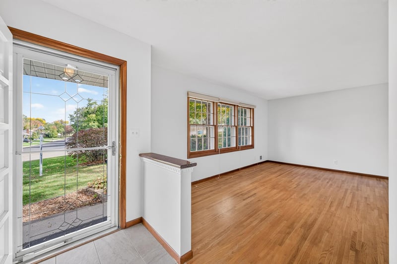 3617 Boone Ave N, New Hope, MN 55427