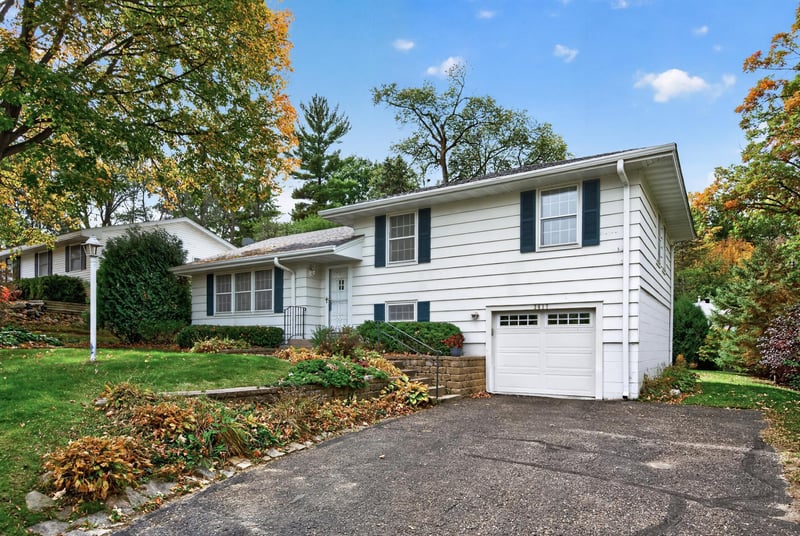 3617 Boone Ave N, New Hope, MN 55427