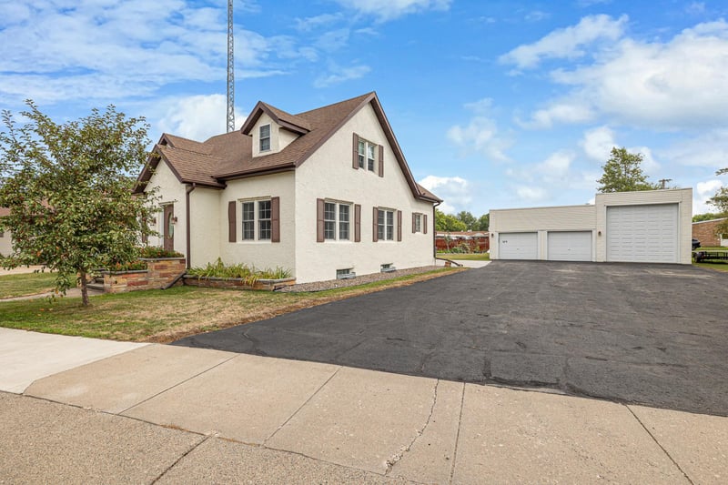 106 Edward St S, Pierz, MN 56364