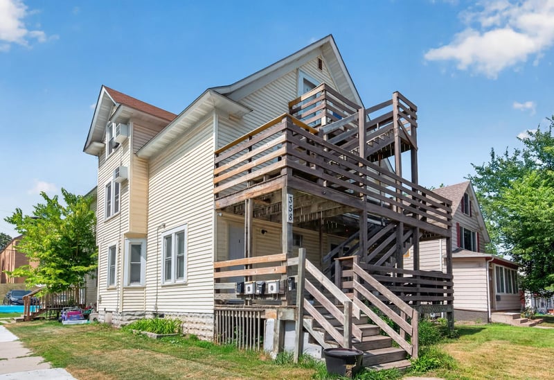 358 1st Ave S, South Saint Paul, MN 55075