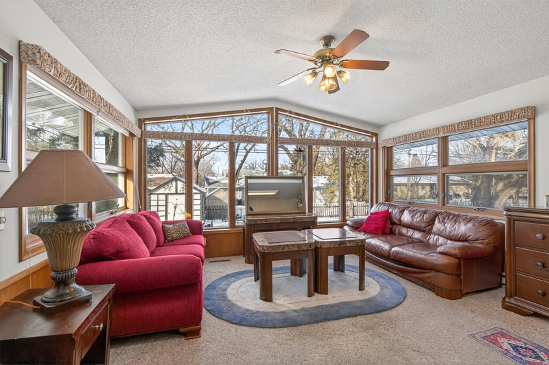 7398 Tempo Ter NE, Fridley, MN 55432
