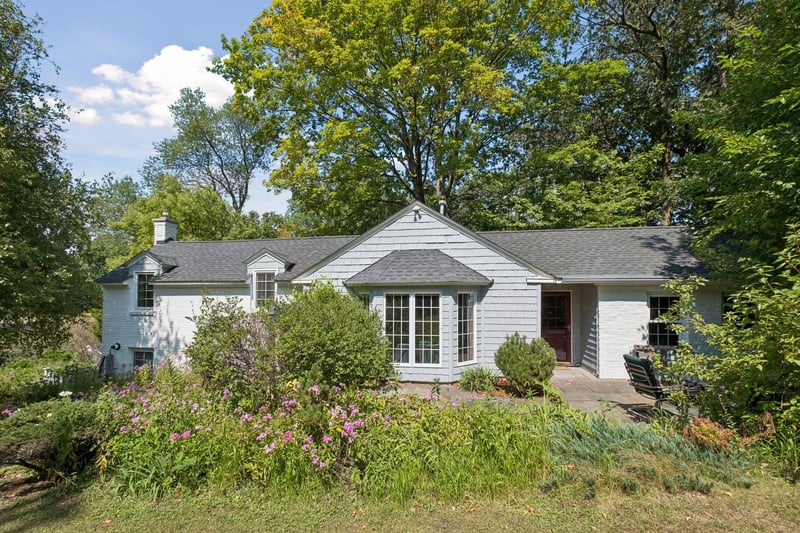15517 Excelsior Blvd, Minnetonka, MN 55345