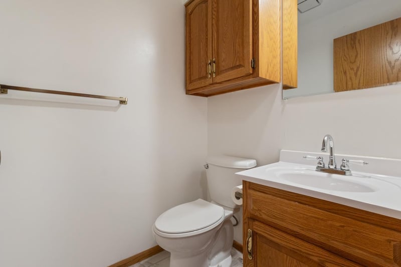 1433 Morris Ave, Hinckley, MN 55037