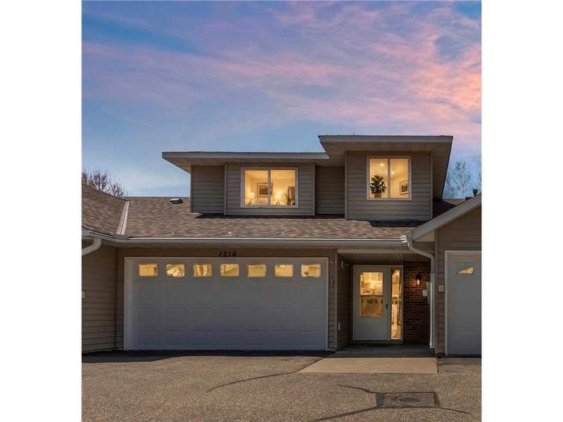 1214 Island Dr, Forest Lake, MN 55025