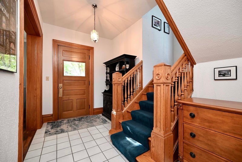 669 Main St, Winona, MN 55987
