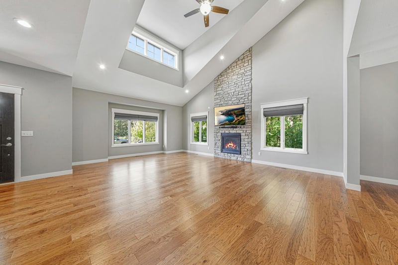 317 Oak Marsh Dr, Mankato, MN 56001