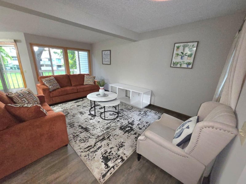 7211 Perry Ct E, Brooklyn Center, MN 55429