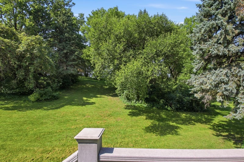 2750 Fairway Dr NE, Willmar, MN 56201
