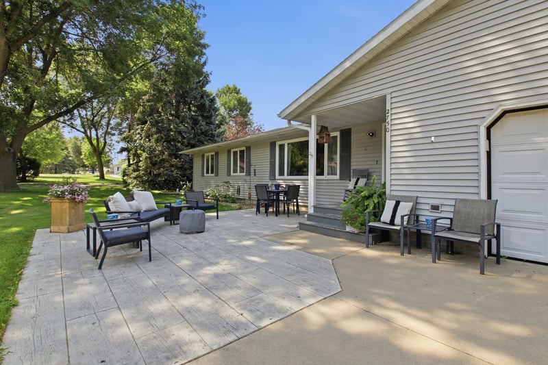 2750 Fairway Dr NE, Willmar, MN 56201