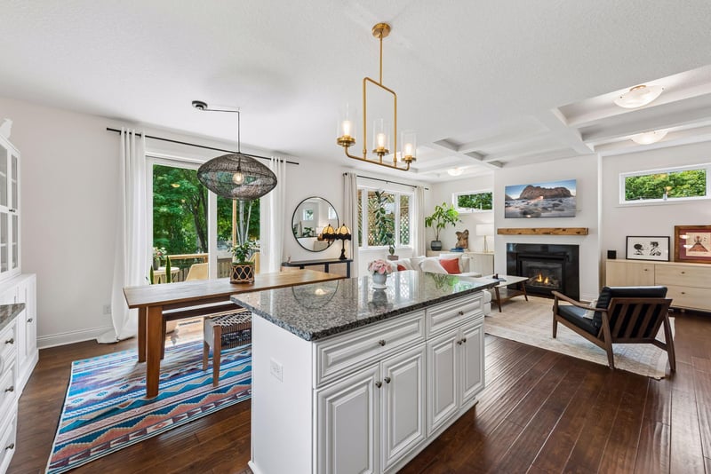 4663 Suffolk Rd, Mound, MN 55364
