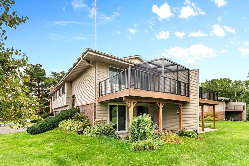 4113 Sylvia Ln S, Shoreview, MN 55126