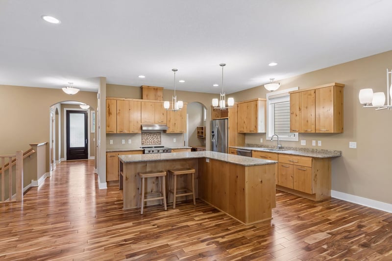 4727 Cumberland St, Shoreview, MN 55126