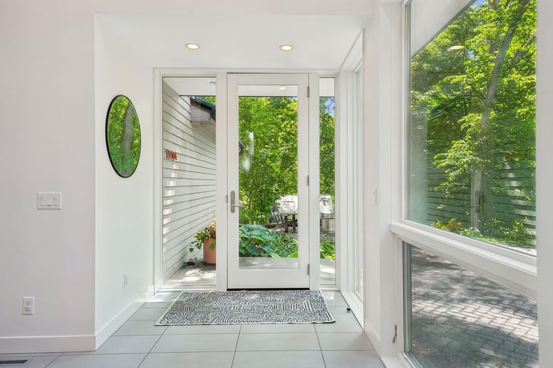 13001 Brenwood Trl, Minnetonka, MN 55343