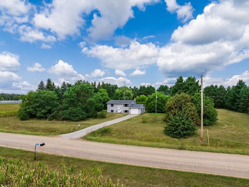 16042 203rd St, Little Falls, MN 56345