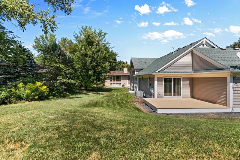 500 Driftwood Rd, New Brighton, MN 55112