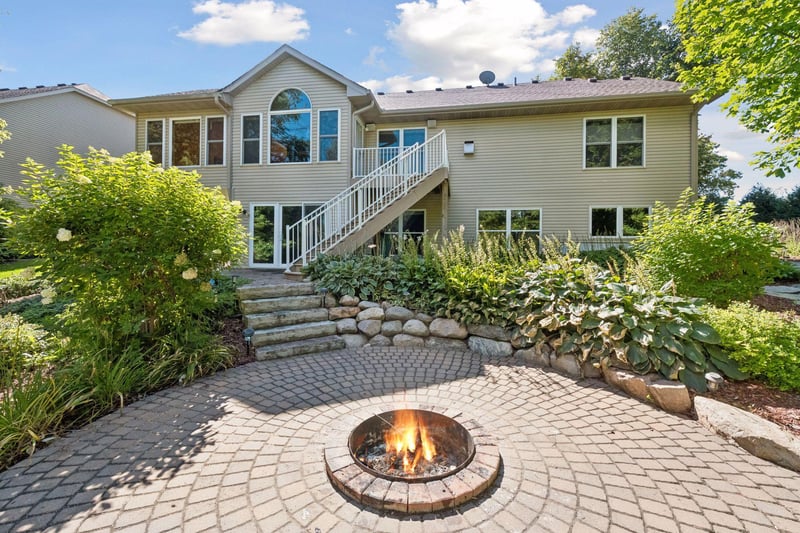 1790 Sterling Rd, Waconia, MN 55387