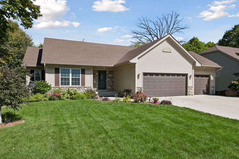 1790 Sterling Rd, Waconia, MN 55387