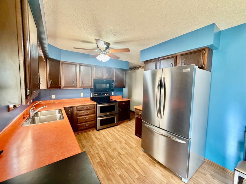 27661 Town Ave, Worthington, MN 56187