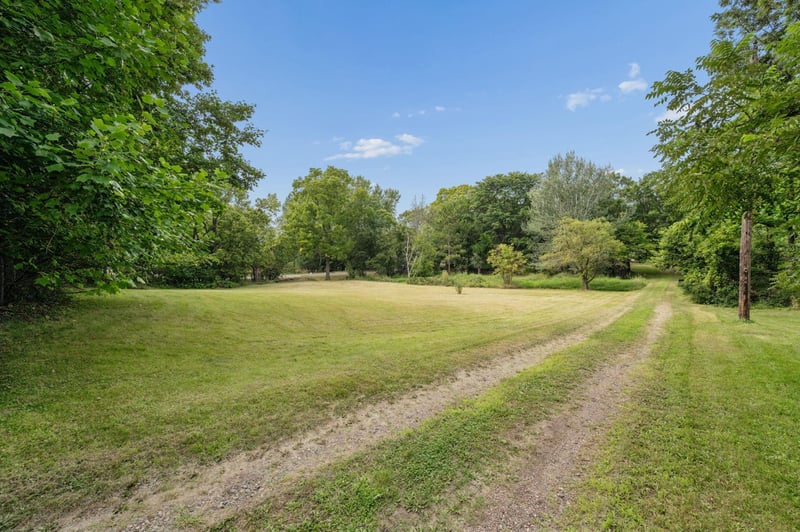 26750 Smithtown Rd, Excelsior, MN 55331